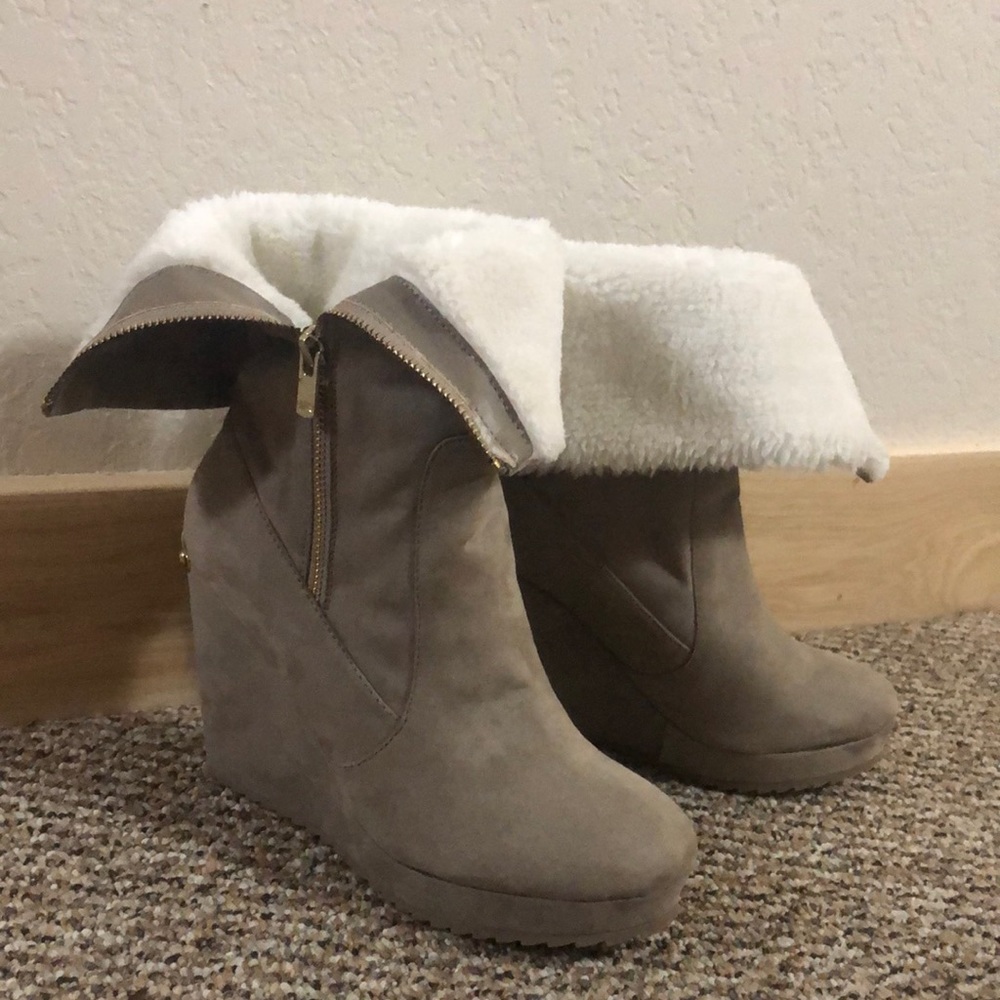 Light Beige Fur Boots